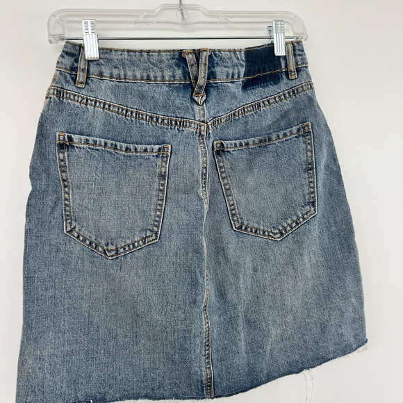 Jean skirt - Picture 2 of 3